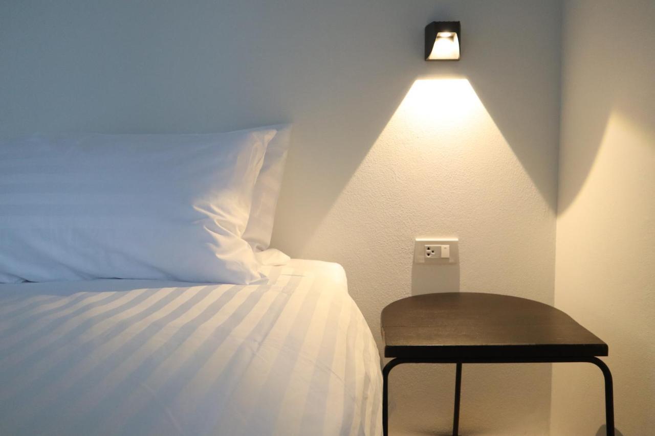 Goodnight Poshtel + Free Netflix Hotel Hat Yai Exterior foto
