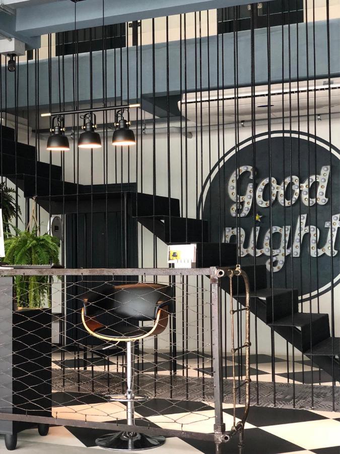Goodnight Poshtel + Free Netflix Hotel Hat Yai Exterior foto